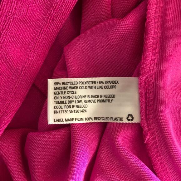 Wild Fable NWT Womens Trendy Cut-Out Sleek Bodysuit Bold Vibrant Pink Sz Medium - Picture 7 of 10